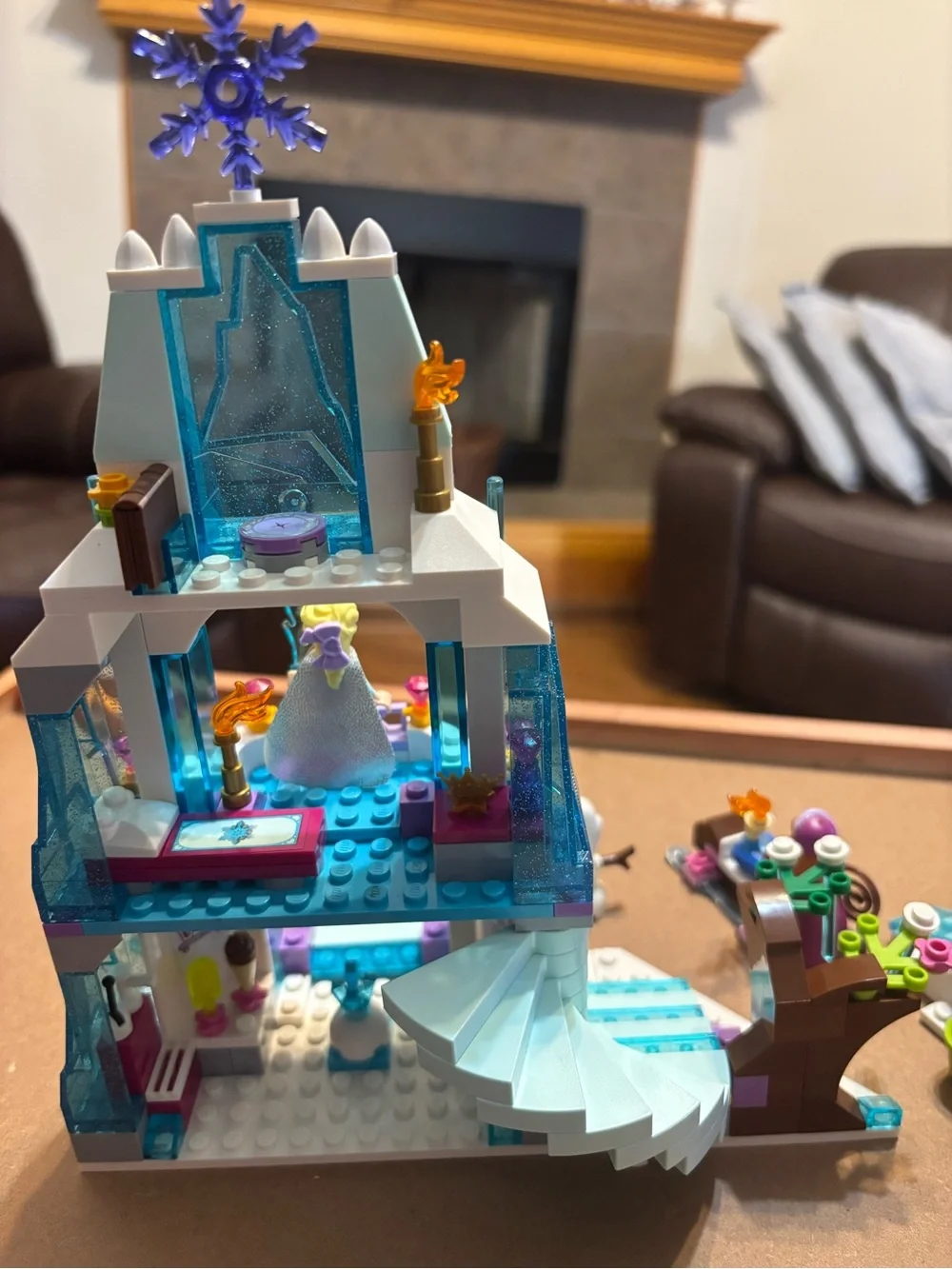 LEGO Disney Princess 41062 – Elsa's Sparkling Ice Castle (Retired)